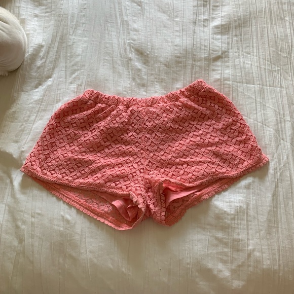 Shorts - Picture 1 of 4